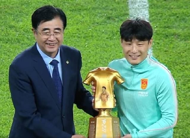 《2026抖音电商运动消费趋势报告》：观赛季足球相关商品成交额同比增长113%