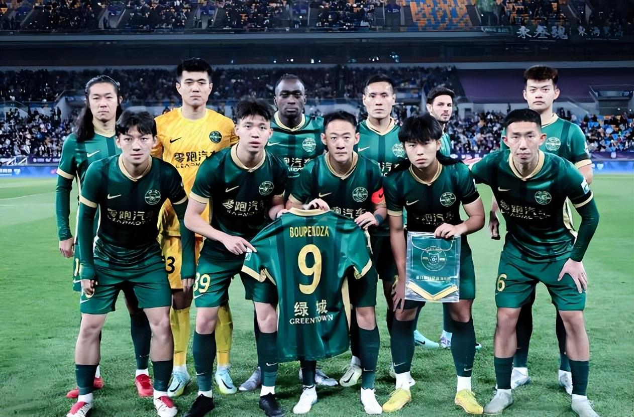 投票截止！金球奖竞争变天：19岁亚马尔获奖概率升第1 赔率平凯恩